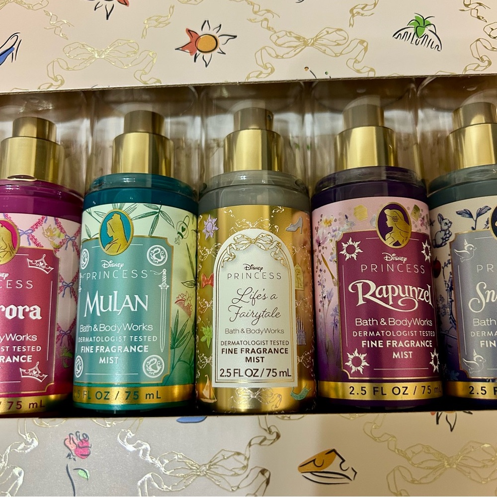 Bath and Body Works Disney Princess 7-piece Mini Fine Fragrance Mist Sampler - Picture 4 of 17